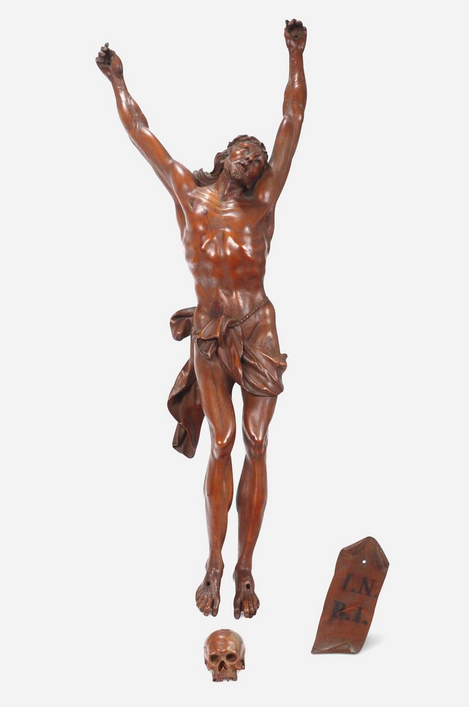 A living Christ in carved boxwood. Flemish or German sculptor from the 17th-18th century 