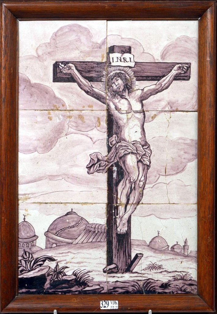 Le Christ en Croix faïence de Delft manganèse. Travail hollandais. Epoque: XVIIIème