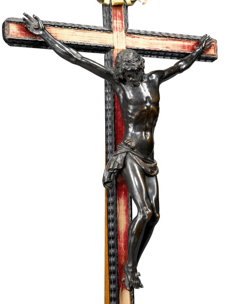 Christ en Croix Bras articulés pour la Semaine Sainte