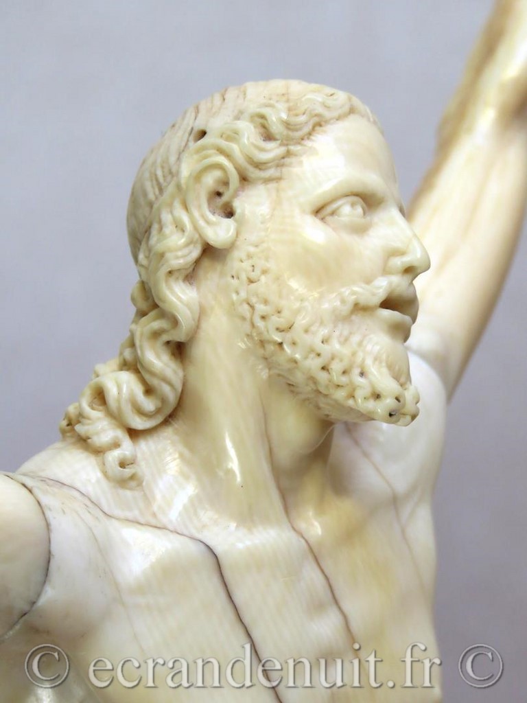 Christ en ivoire Giovanni Antonio Gualterio profil droit