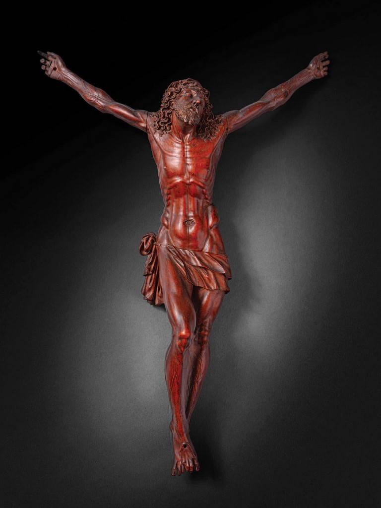 Christ vivant en poirier finement sculpté en ronde-bosse et patiné