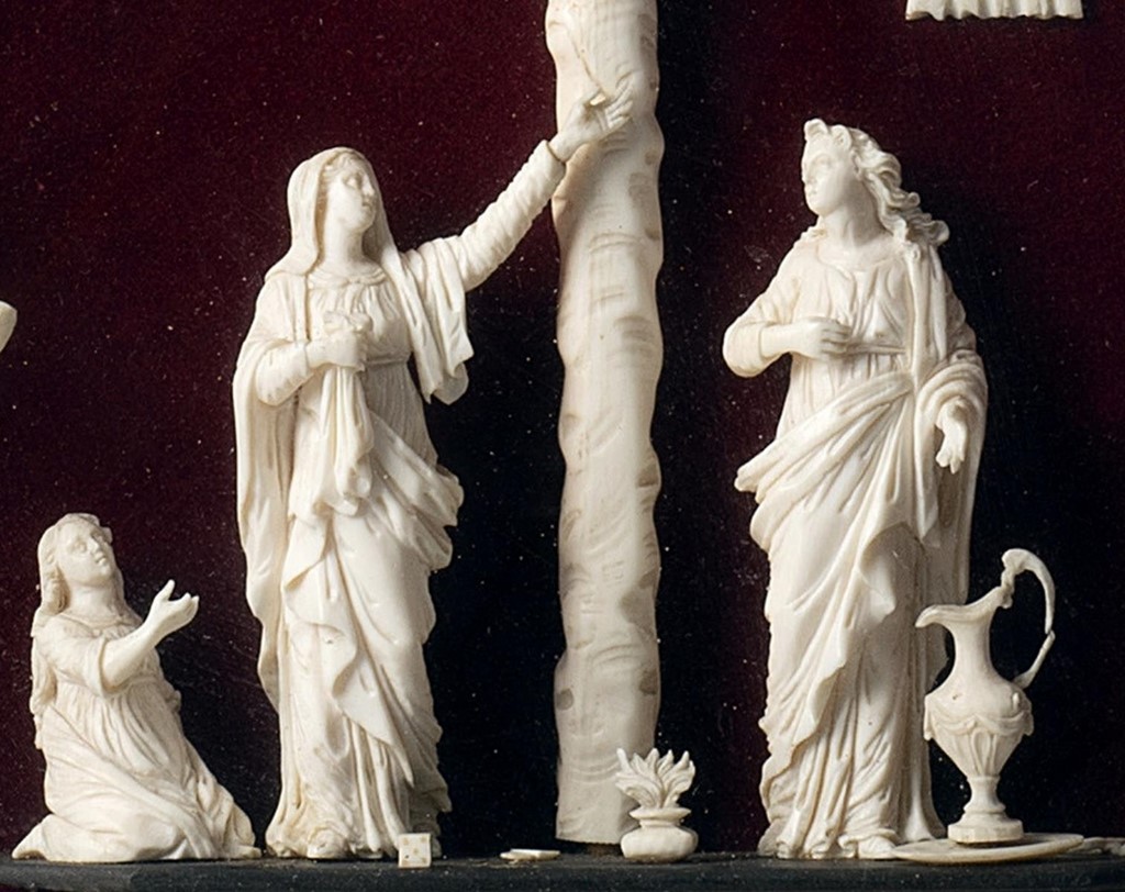 Christ en bois sculpté et polychromé, bras articulés