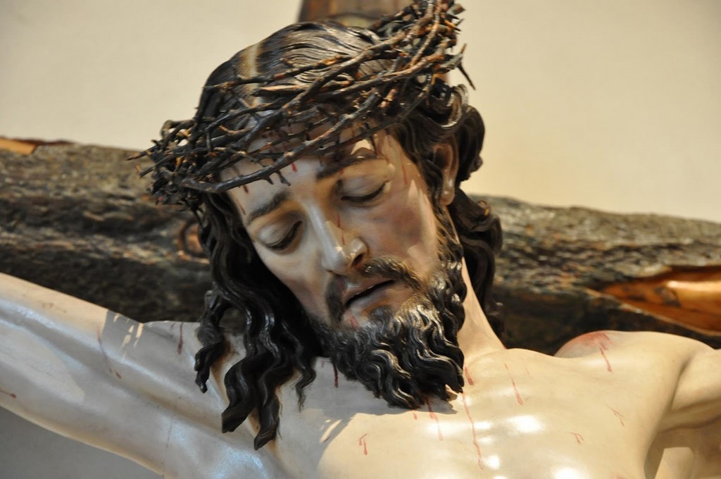 Cristo crucificado Luis Salvador Carmona