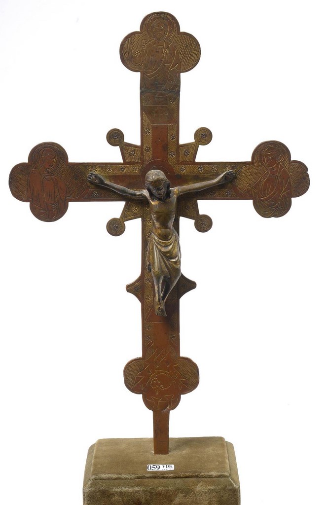 Croix de procession en cuivre partiellement doré