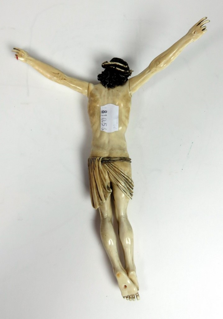 Goa Christ crucifié en ivoire sculpté Cheveux barbe et stigmates colorés Recto