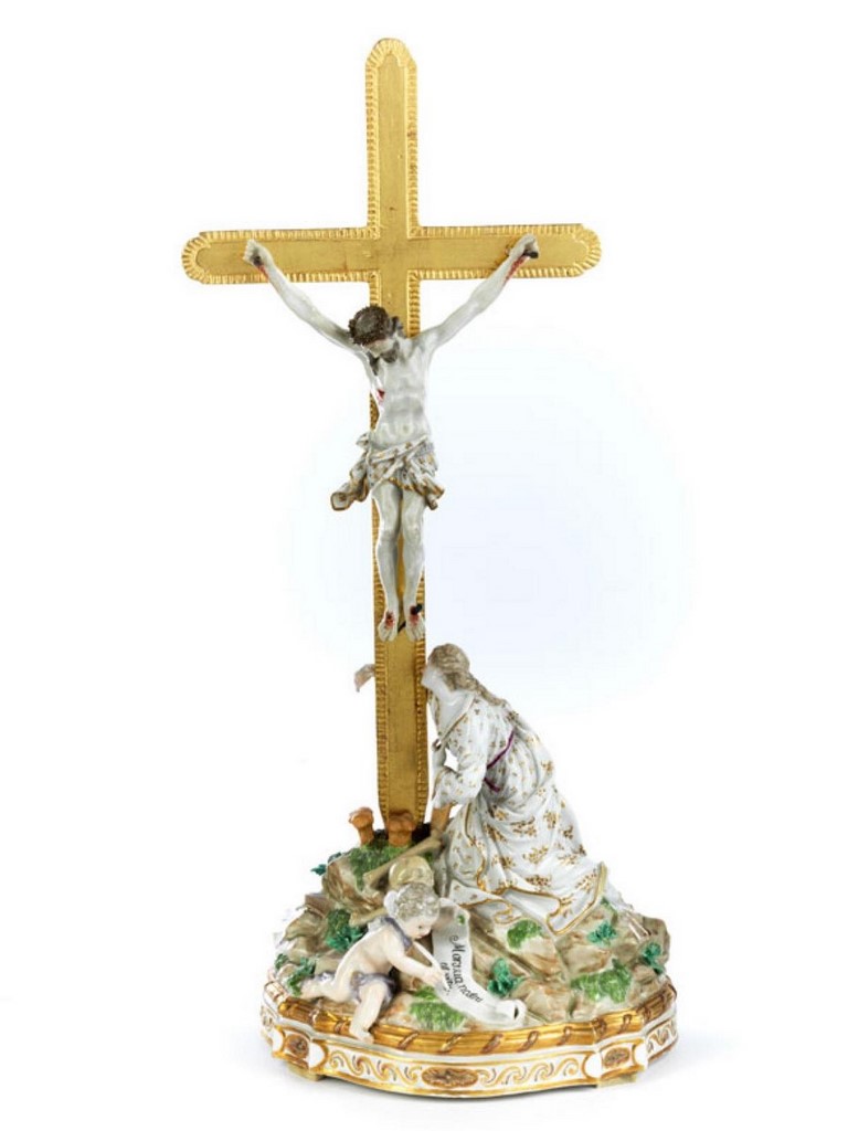 Kreuz Christi mit Heiliger Maria Magdalena und einem geflügelten Putto mit Rotulus