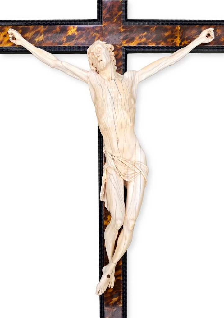  MARCUS DE VOS (1650-1717) Exceptionnel Christ en Croix Corpus Christi en ivoire sculpté signé à l'arrière du drapé