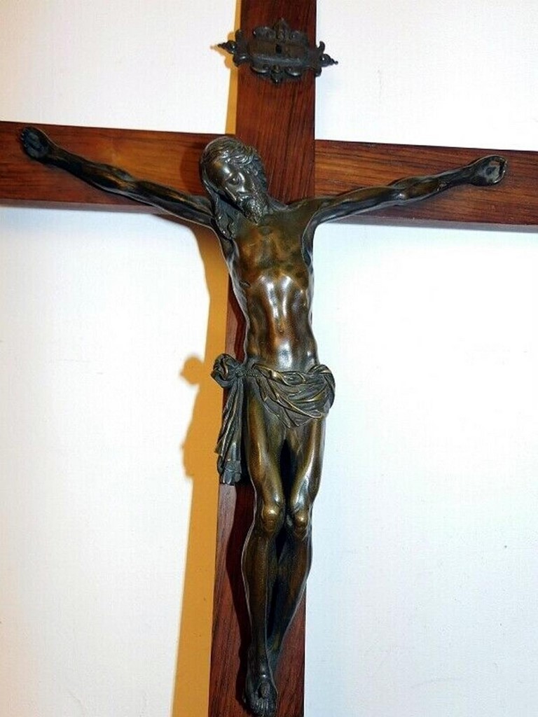Christ en Bronze signé Bouasse Jeune