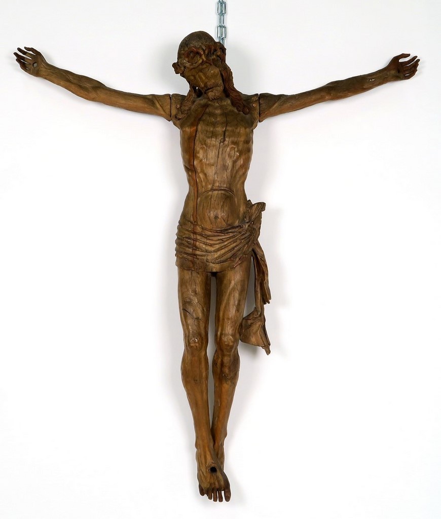 Important Christ en Croix en orme sculpté