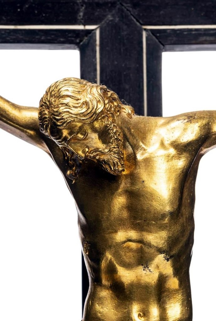 Visage du Christ en bronze doré représentant un Christ en croix D'après un modèle de Guglielmo della Porta 
