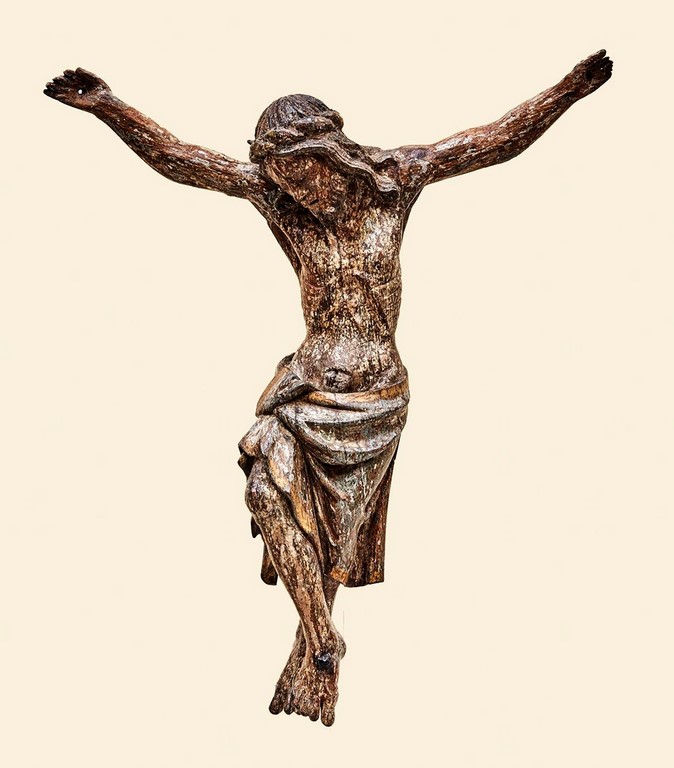 Christ en chêne sculpté avec restes de polychromie
