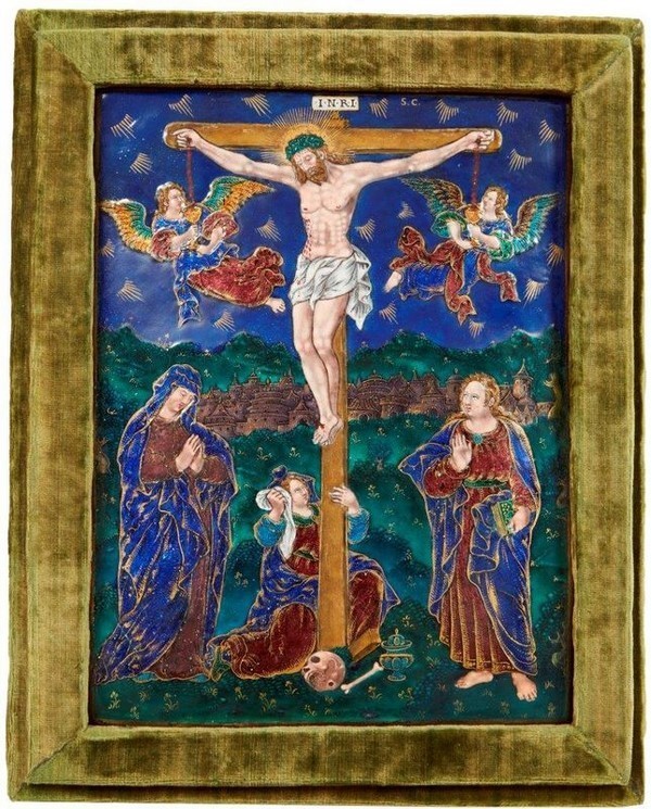 EMAIL - plaque rectangulaire légèrement bombée représentant la Crucifixion