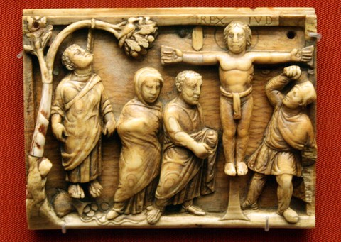 Crucifixion romaine vers 420-430 Ivoire au British Museum