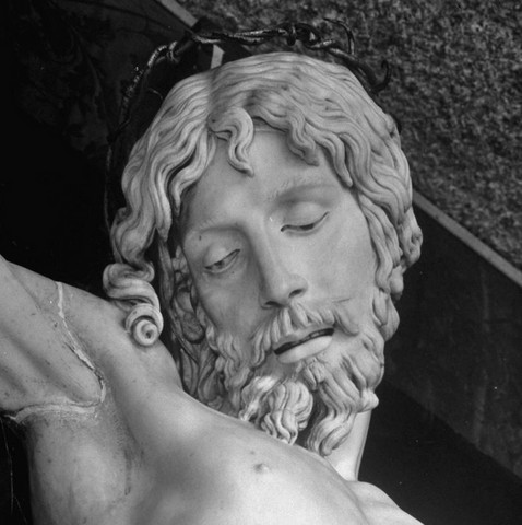 CRUCIFIX EN MARBRE BENVENUTO CELLINI (1500-1571)