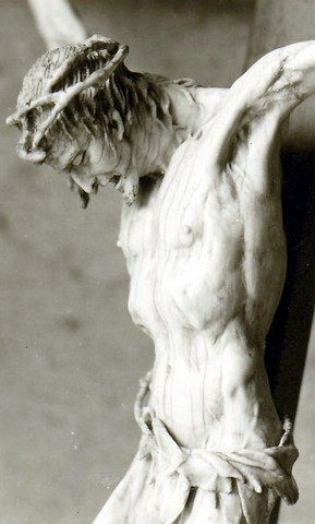 Christ en ivoire des Antonins 