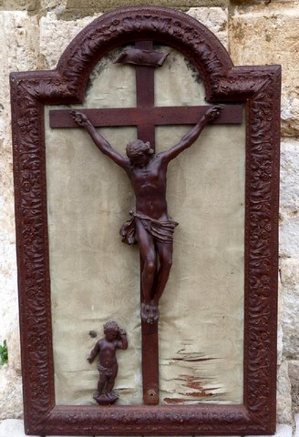 Christ en bois à rapprocher de Bagard Etude de Provence