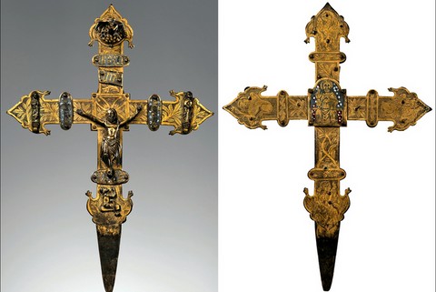 Croix processionnelle XIVe siècle Espagne