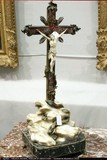 Christ en croix en ivoire très finement sculpté Travail dans le goût de Luigi Valadier