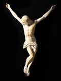 Christ en Croix Italie fin du XVIIe siecle Matériau Ivoire